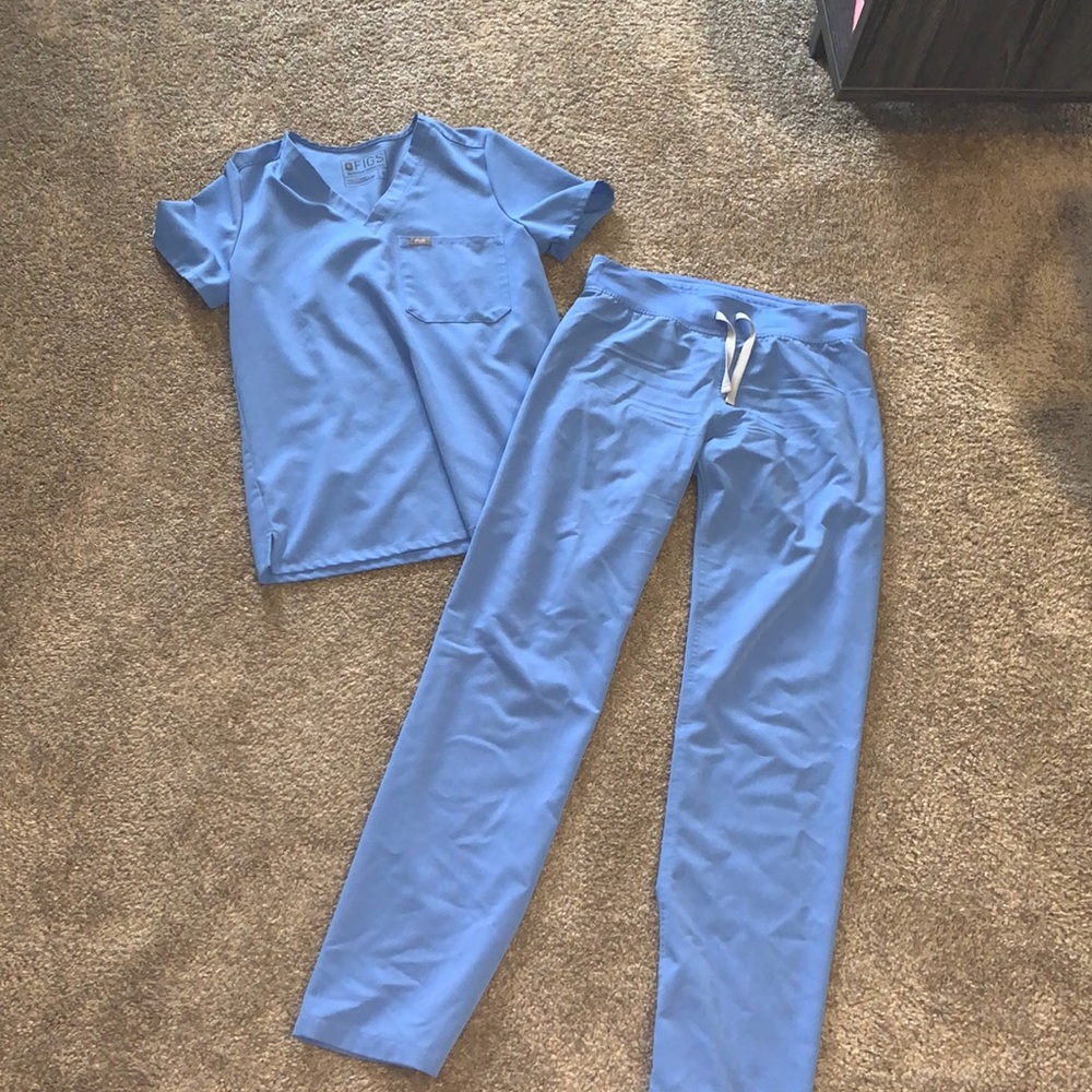 Figs blue scrub set